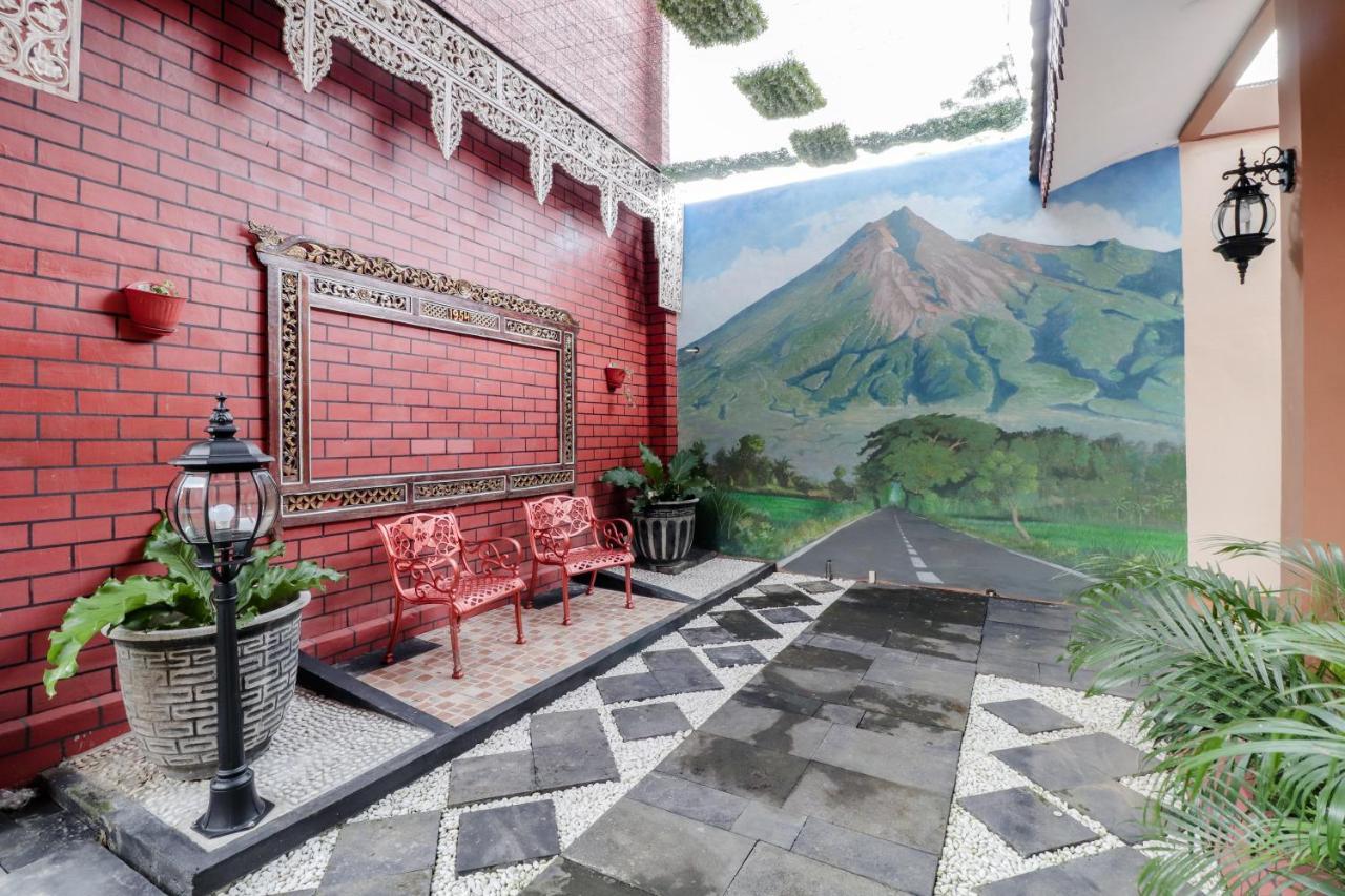 Sartini Inn Jogja Yogyakarta Exterior foto